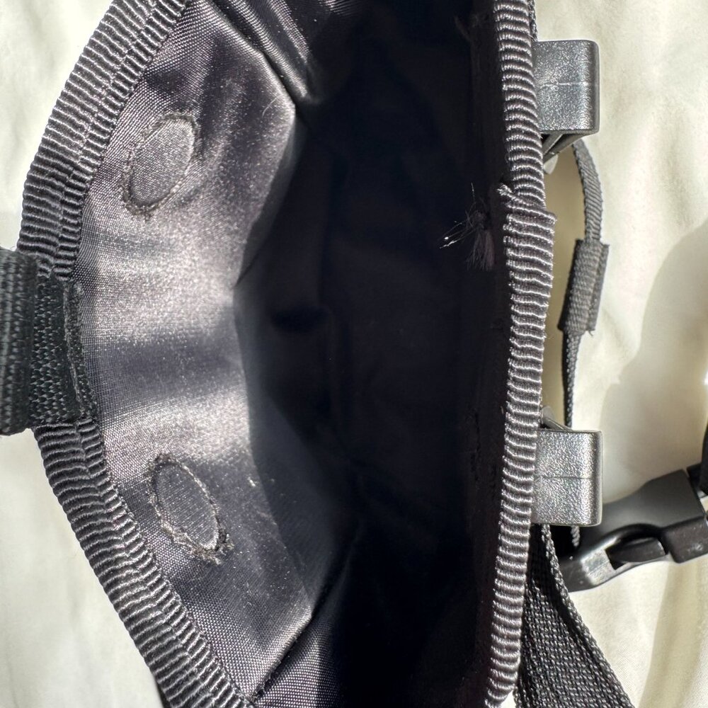 EUC eBasics Dog Treat Pouch for Training, Snack Reward Pouch, Black, Waist Belt - Picture 13 of 14